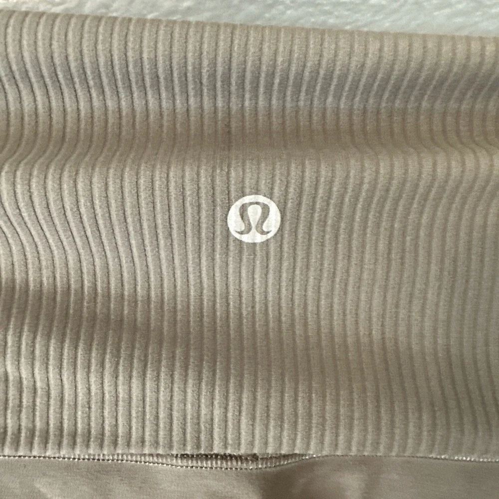Lululemon Align Rib Waist Crop Size 4‎ Carob Brown
